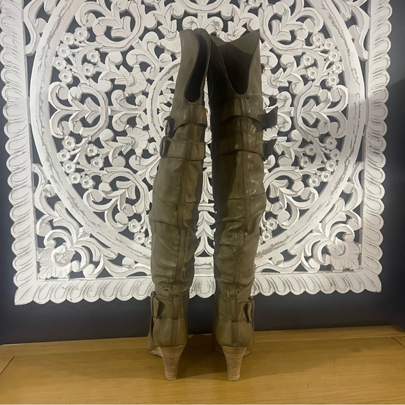 Not rated, tan, over the knee boots, women’s size 9.5, worn only twice - Picture 4 of 9